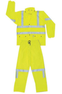 MCR Safetyﾮ Fluorescent Lime Luminatorﾙ .40 mm Polyester And Polyurethane 2-Piece Rain Suit With Attached Hood And Elastic Waist Pants