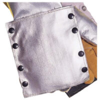 Tillmanル Silver Aluminized Carbon Kevlarᆴ Heat Resistant Backhand Pad With Vermiculite Impregnated Fiberglass Back